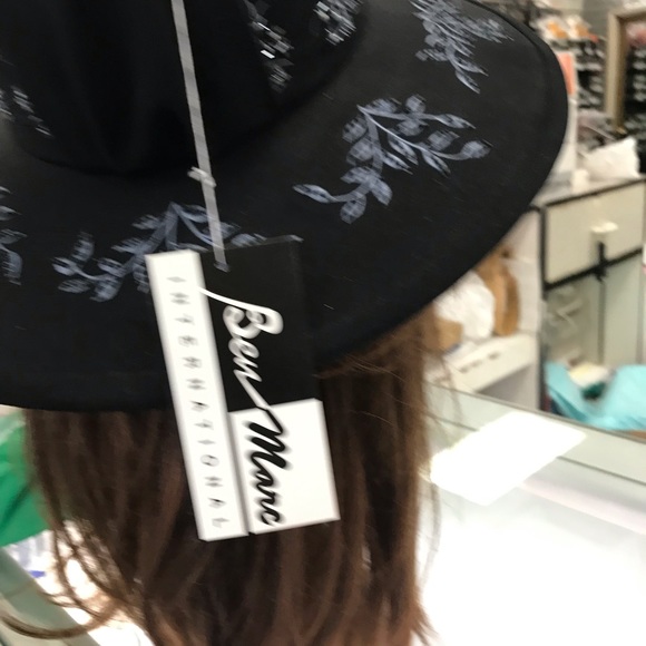 Wide brim Navy and grey small bead trim - Picture 5 of 5